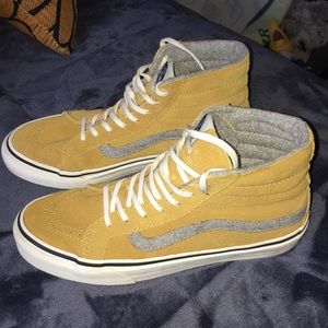 Slim sk8-hi mustard suede